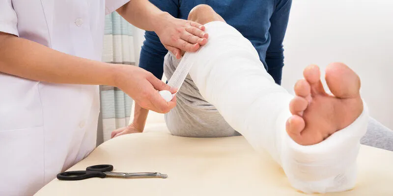 Gãy xương cẳng chân